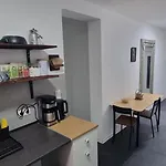 Dattel City Fewo Fuer 4 Personen Privat-parkplatz 5g Wlan & 24/7 Kontakt Apartamento Hanôver