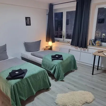 Dattel City Fewo Fuer 4 Personen Privat-parkplatz 5g Wlan & 24/7 Kontakt Apartment Hannover